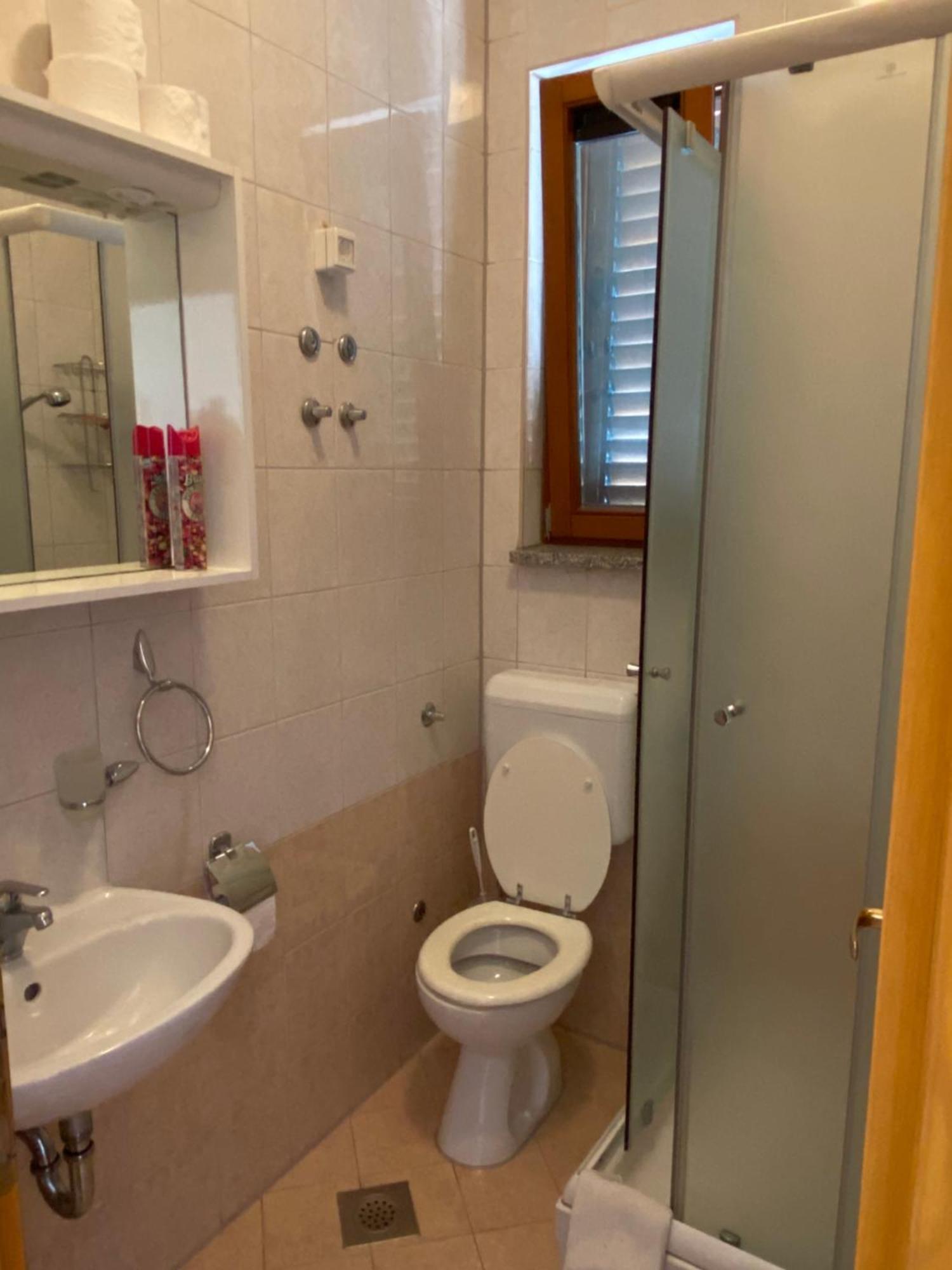 Villa Punta Rovanjska Phòng bức ảnh